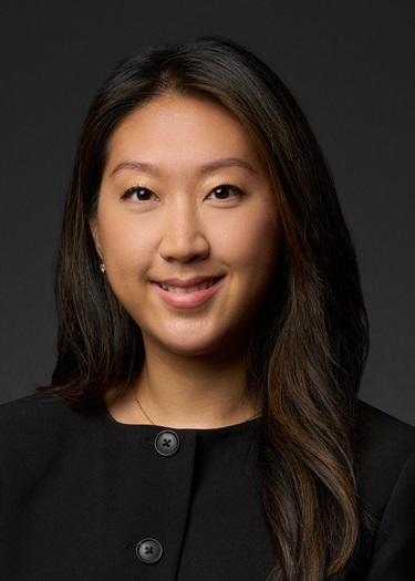 Artese, Amanda Chong