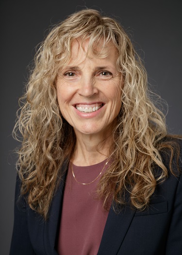 Fischer, Dianne (Dee Dee)