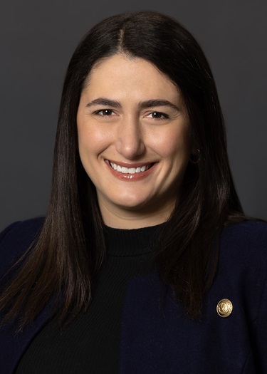 Hall, Arianna A.